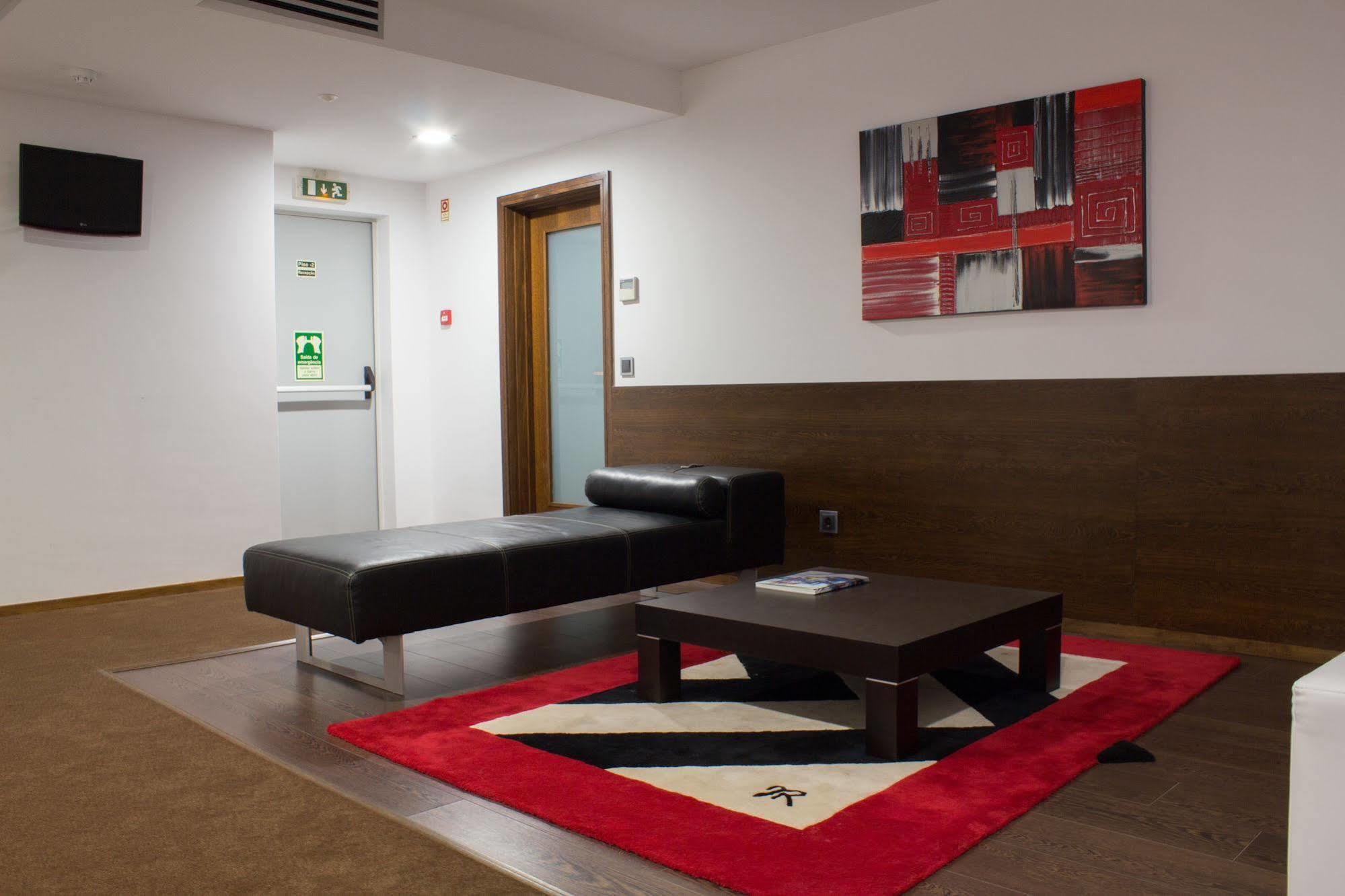 Hotel Portas De Santa Rita Эрмезинде Экстерьер фото
