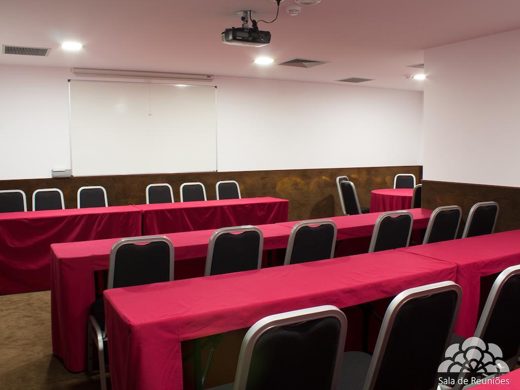 Hotel Portas De Santa Rita Эрмезинде Экстерьер фото